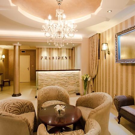 Garni Hotel President De Luxe Kragujevac Exterior foto