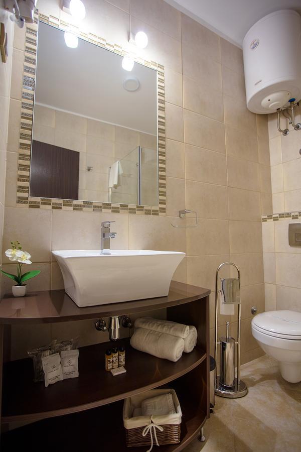 Garni Hotel President De Luxe Kragujevac Exterior foto